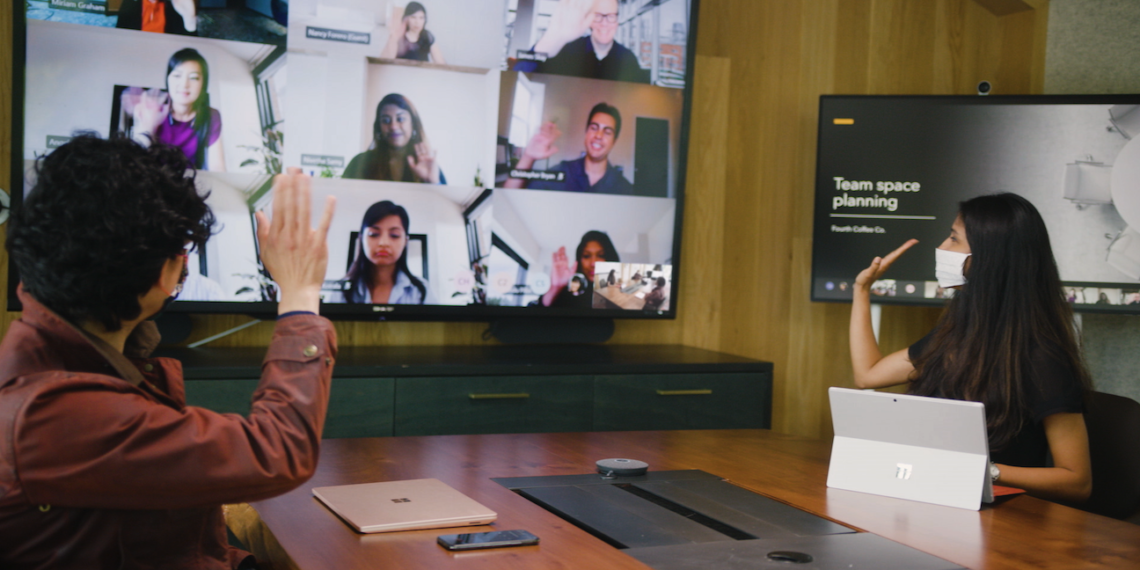 Microsoft asegura que el futuro del trabajo es un modelo híbrido