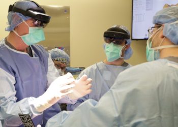 Realizan en Boston primera cirugía con realidad aumentada