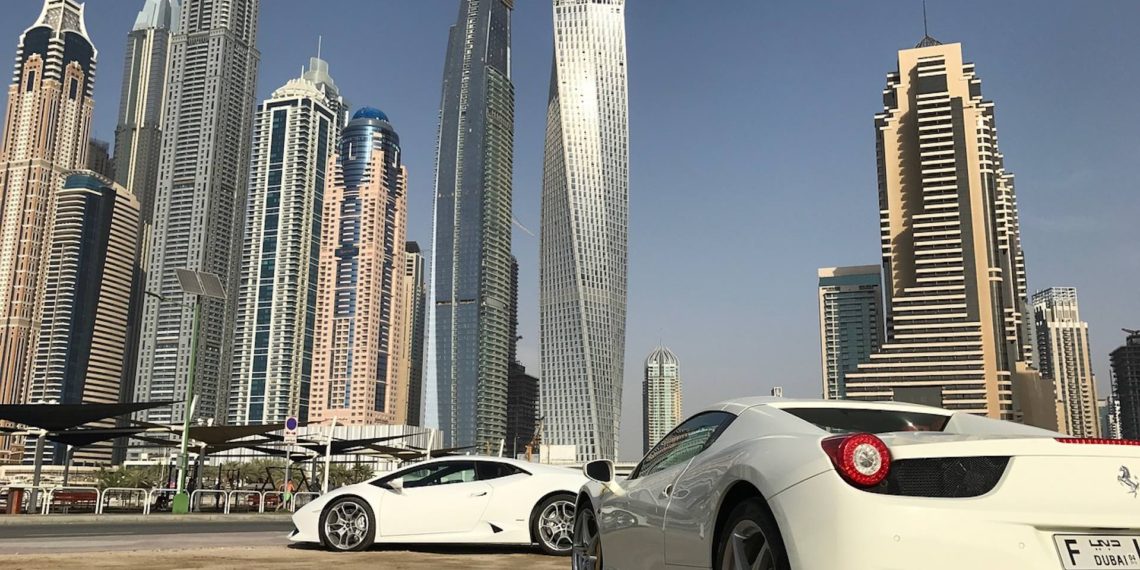 dubai-automoviles-autonomos-taxi-convenio-general-motors