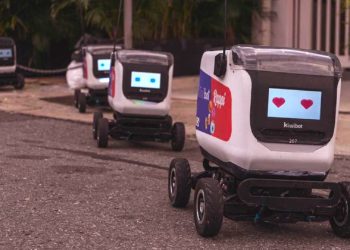 robots-repartidores-delivery-alimentos-a-domicilio