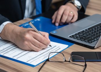 sobrerregulacion-un-camino-que-ya-hay-que-dejar-atras