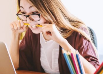 tecnoestres-como-disminuir-estres-home-office-trabajo-casa