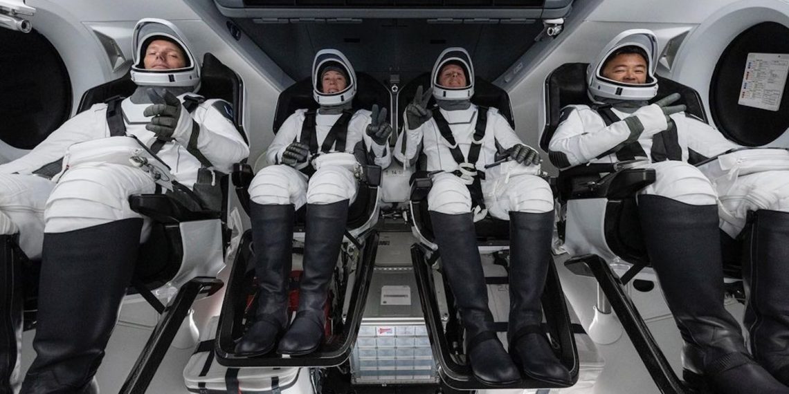 spacex-robots-enviara-a-la-luna-canada-japon