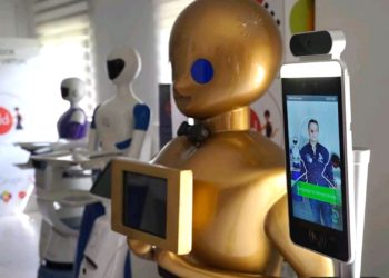 futura-vive-robots-hoteles-espana