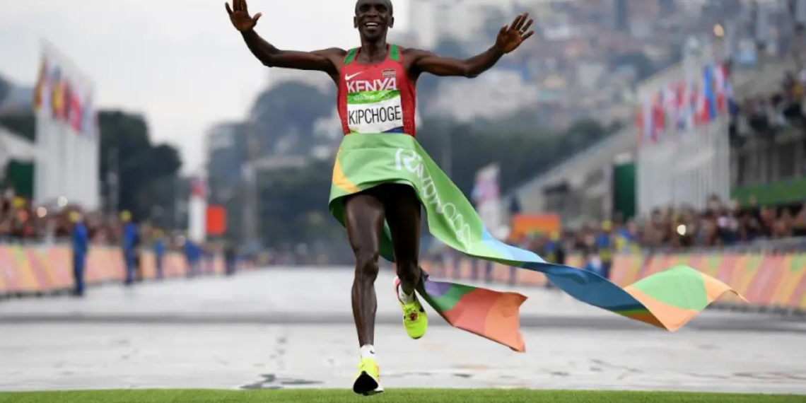 tenis Kipchoge museo virtual