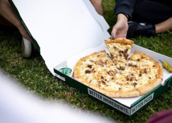 papa-johns-pizza-carbonneutral-certificado-delivery-chile