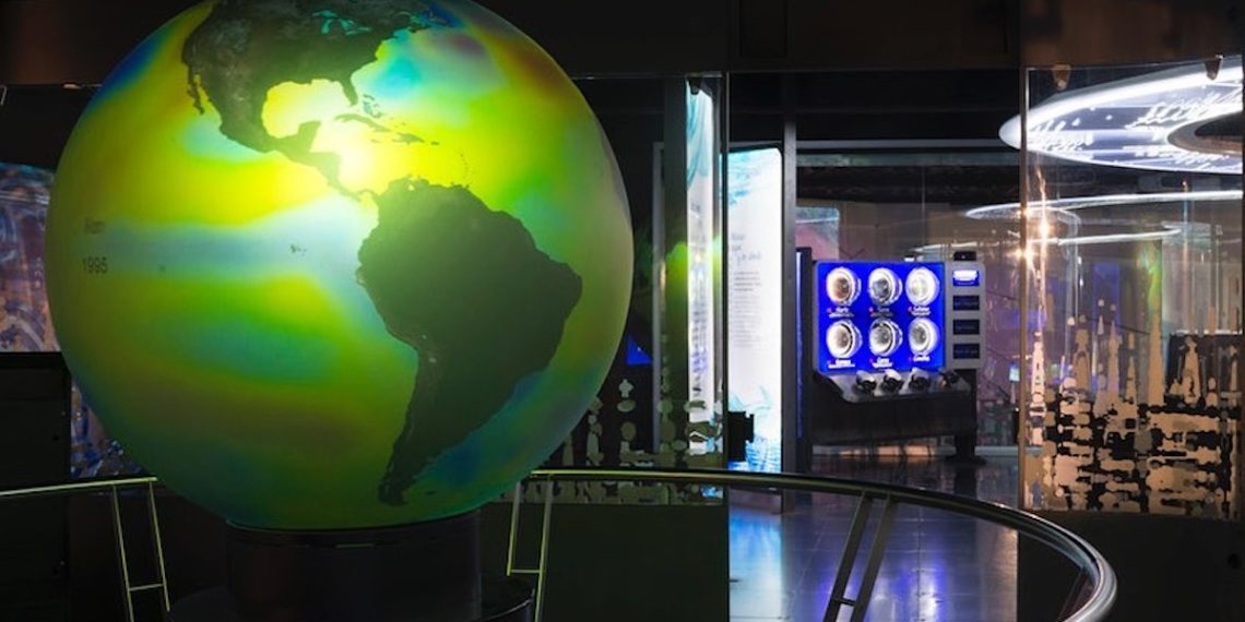 universum-reabre-exposicion-robots-jueves-2x1