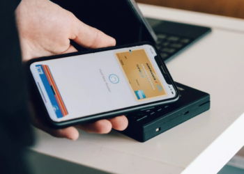 Tras meses de su llegada a México, Apple amplía las tarjetas y bancos que acepta en su servicio de pagos sin contacto de Apple Pay