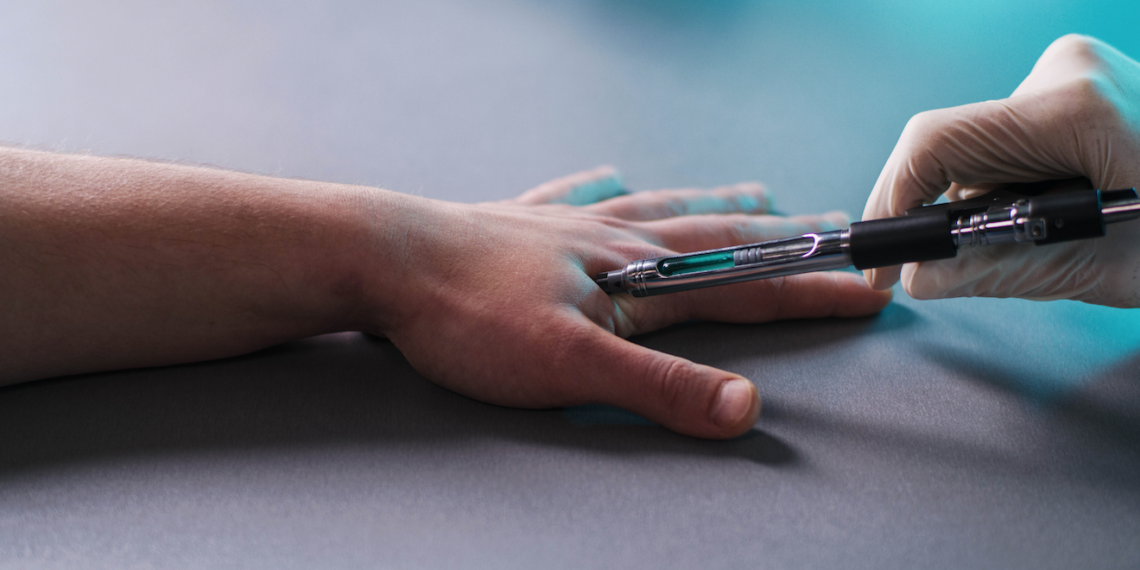 ¿Qué es el biohacking a través de chips?