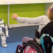 Robots ayudan a niños con lesión medular