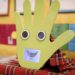 wallbo-mano-robot-escuelas-glasgow