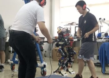 robot-bipedo-china-pruebas-video-desarrollo