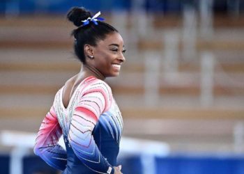 simone-biles-coleccion-nft-autograph