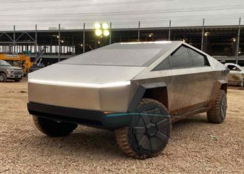 tesla-elon-musk-email-locura-del-delivery