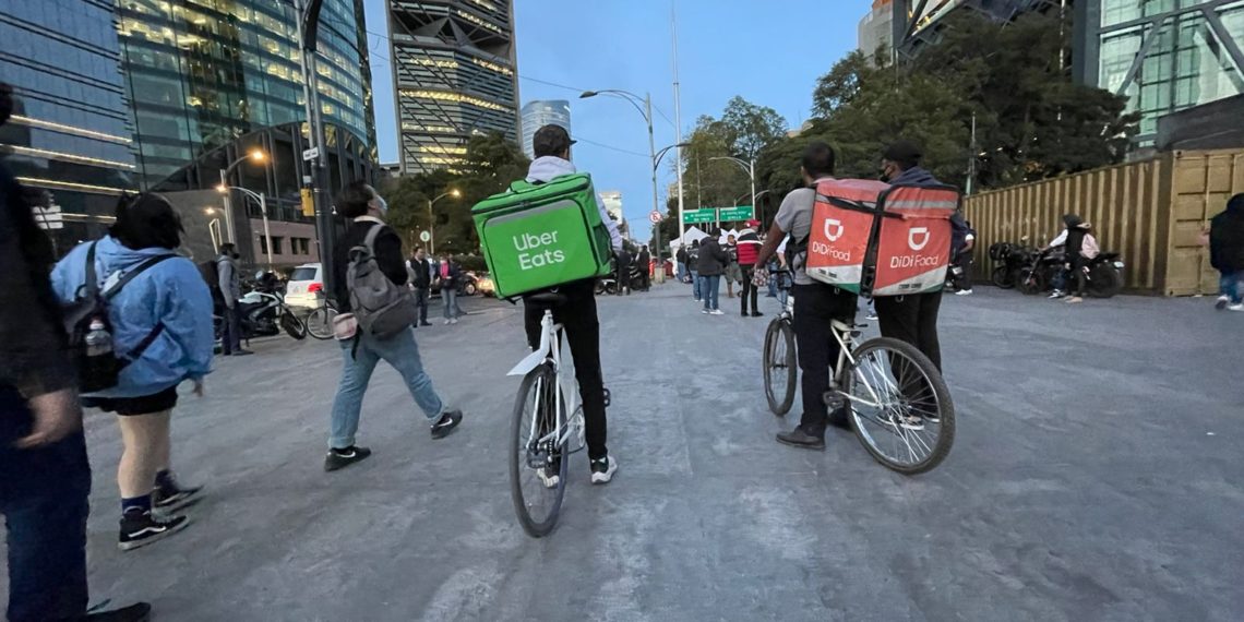 Baja presencia de repartidores en paro y se suman “acarreados” de otras causas
