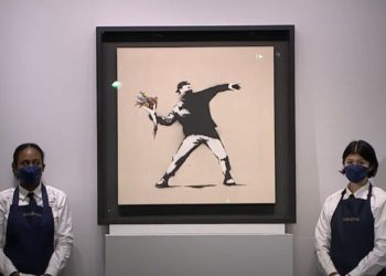 banksy-nft-subasta-love-is-in-the-air-particle