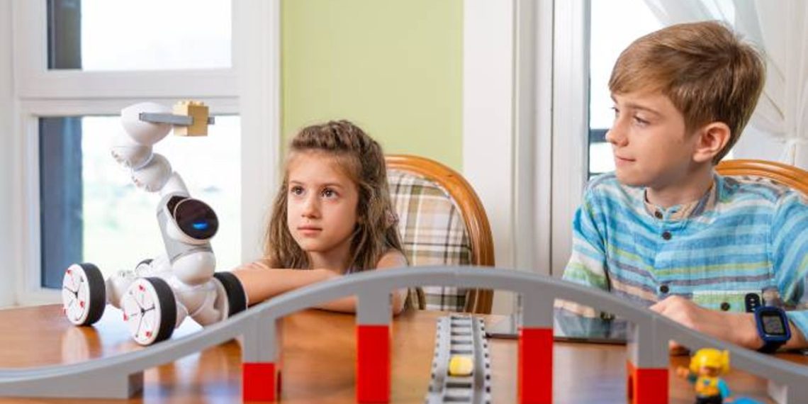 clicbot-robots-steam-niños-metaverso-keyi-tech