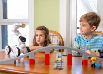 clicbot-robots-steam-niños-metaverso-keyi-tech