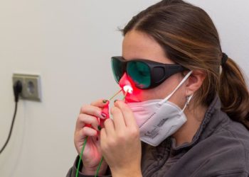 fotodesinfeccion-nasal-tecnologia-contagios-covid-19-cun