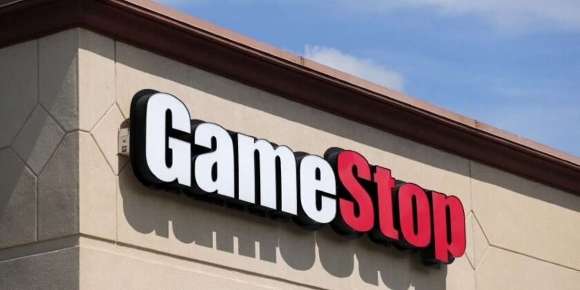 gamestop-nft-equipo-creadores-opensea