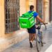 uber-eats-deja-brasil-repartidores-cornershop-2022