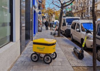 glovo-goggo-network-robots-delivery-entrega-pods