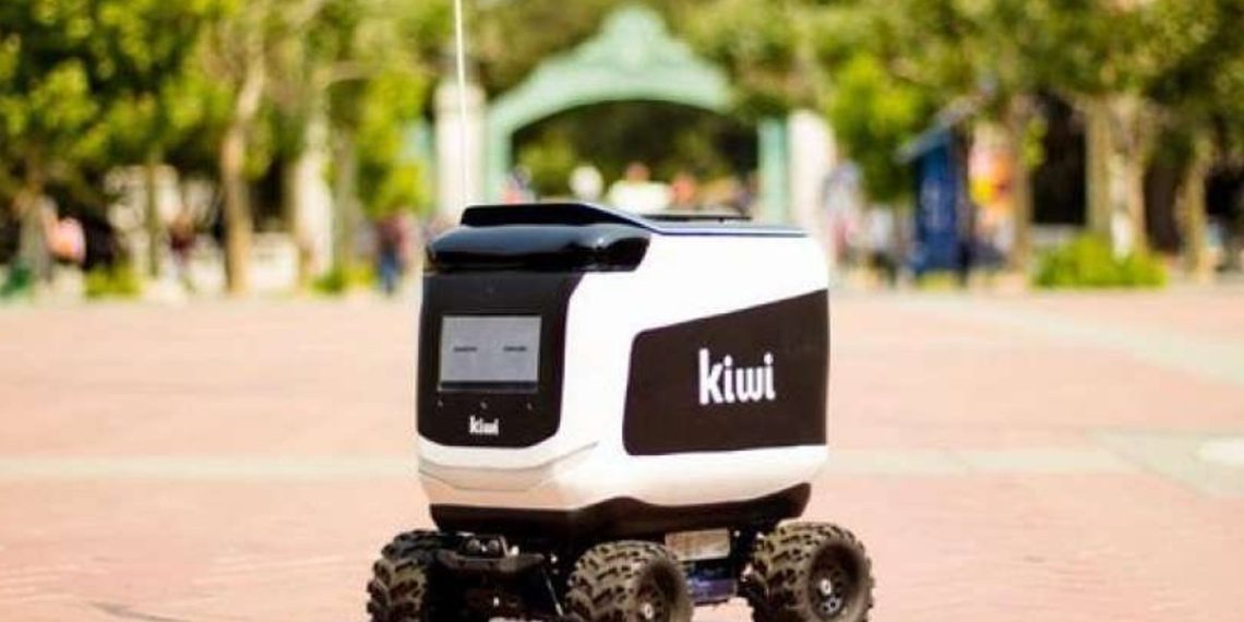 kiwibot-robots-delivery-estados-unidos-campus-universitarios