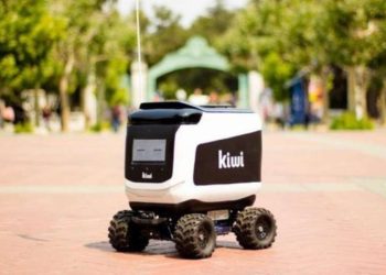 kiwibot-robots-delivery-estados-unidos-campus-universitarios