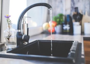 microbots-robots-agua-limpiar-particulas-contaminantes