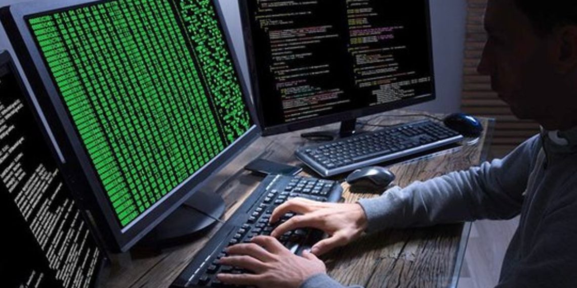 ¡Hackearon a Samsung! 200 GB de información fueros robados, entre ellos el código fuente de los Galaxy