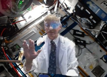 nasa-holoportacion-telemedicina-espacio-star-wars 1