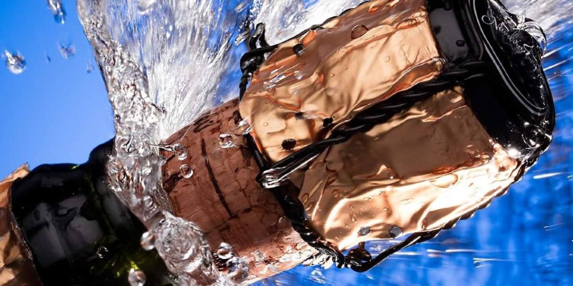 champagne-botella-destapar-ondas-supersonicas 1