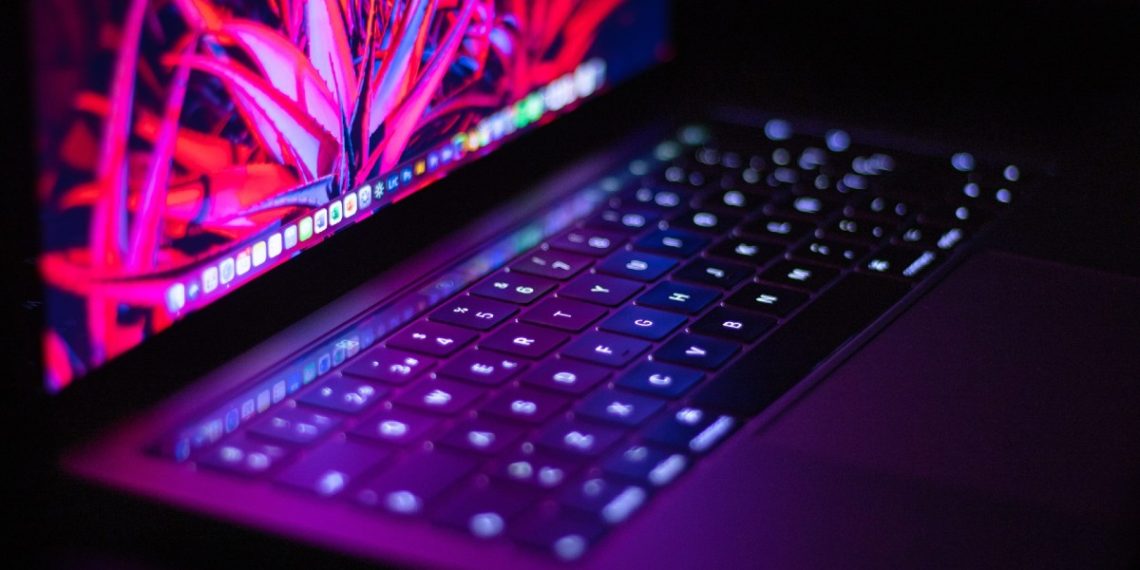 apple-fallas-teclado-mariposa-multa