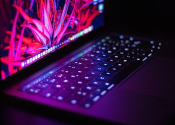 apple-fallas-teclado-mariposa-multa