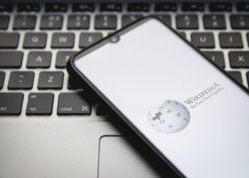 meta-wikipedia-desinformacion-inteligencia-artificial