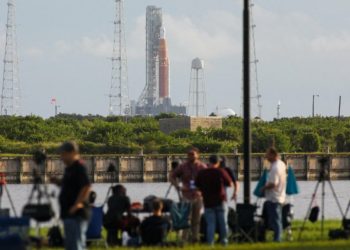 artemis-nasa-lanzamiento-suspender-luna