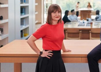 apple-renuncia-evans-hankey-diseño