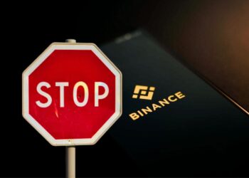 binance-suspension-dolares-criptomonedas