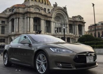 tesla-cargadores-mexico-supercharger 1