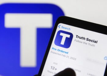 truth-social-play-store-donald-trump-google