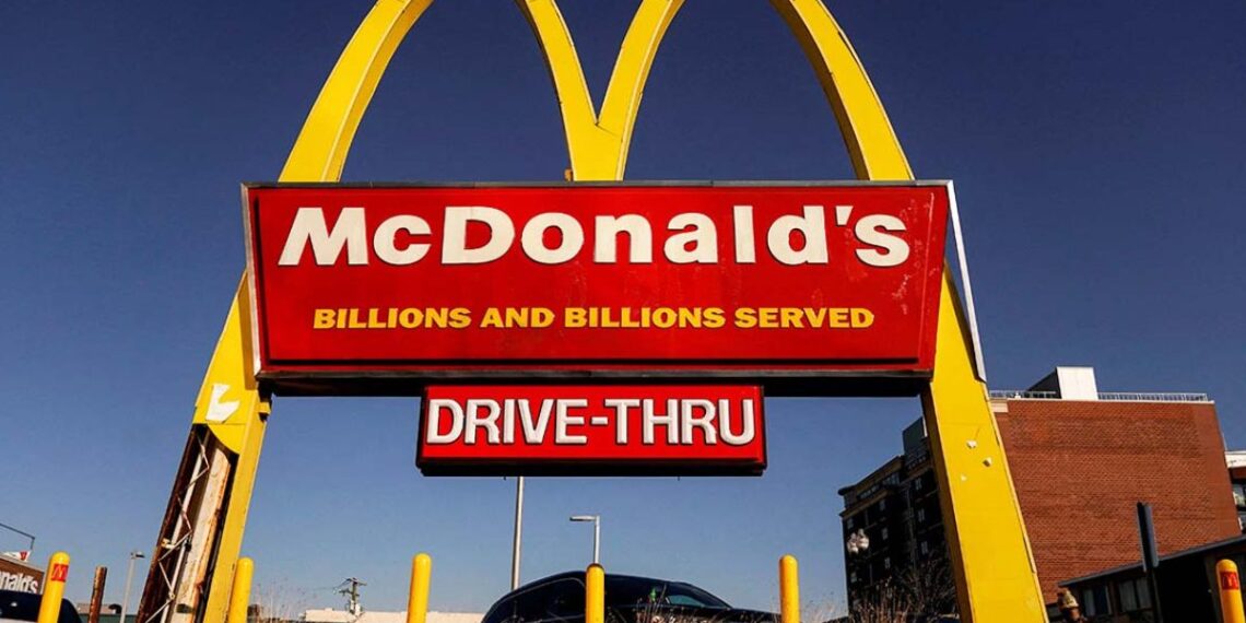 mcdonalds-oficinas-despidos-cerradas 1