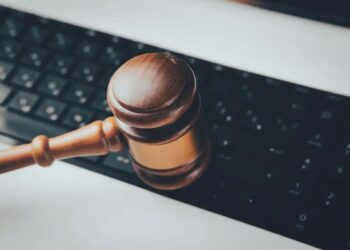 inteligencia-artificial-artistas-derechos-autor-demandado