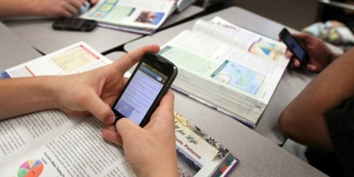 unesco-smartphones-escuelas