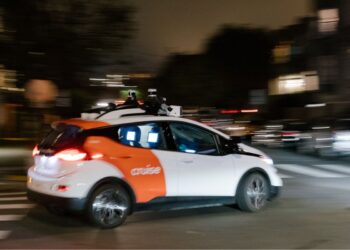 robo-taxis-cruise-san-francisco