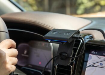 Estudio revela que autos inteligentes son acosadores