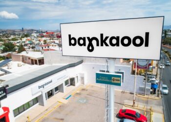 Sube cuatro niveles la calificación de Bankaool por HR Ratings