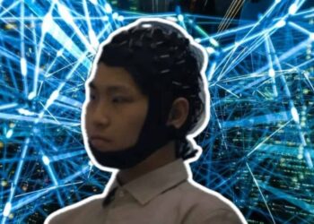 Descubre el casco que convierte el pensamiento en texto