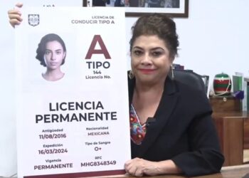 Clara Brugada propone retomar las licencias de conducir permanentes