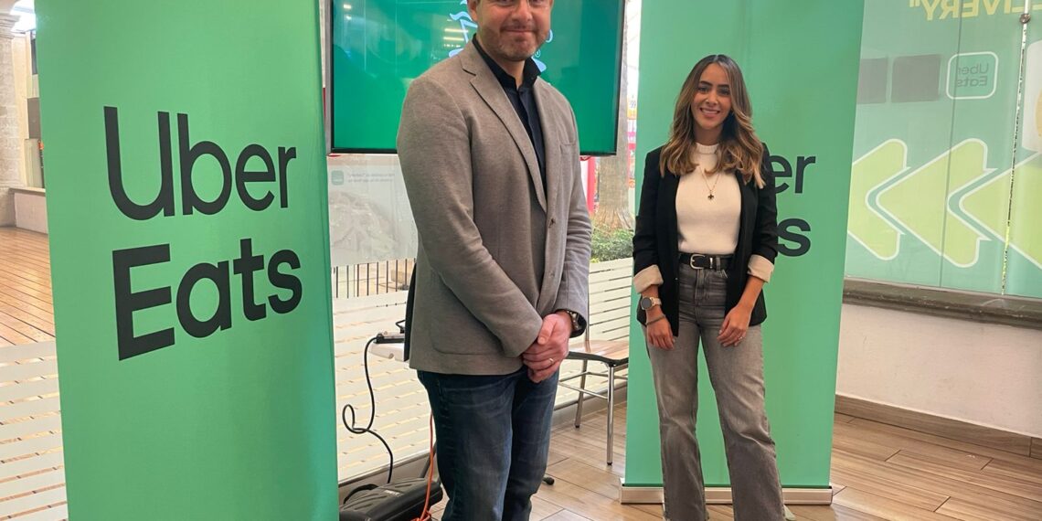 Medio millón de litros de pozole preparan La Casa de Toño y Uber Eats para dar el 15 de septiembre