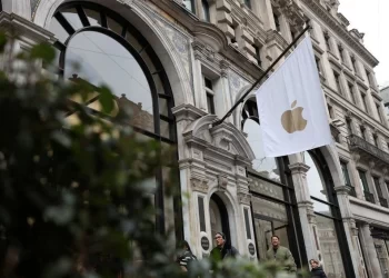 Menores protagonizan asaltos en Apple Store; así trabajaban